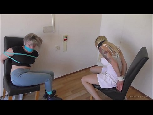 ❤️ E varur / e lidhur dhe e gojës / vajzë në ankth ❤️❌ Porno e bukur tek ne